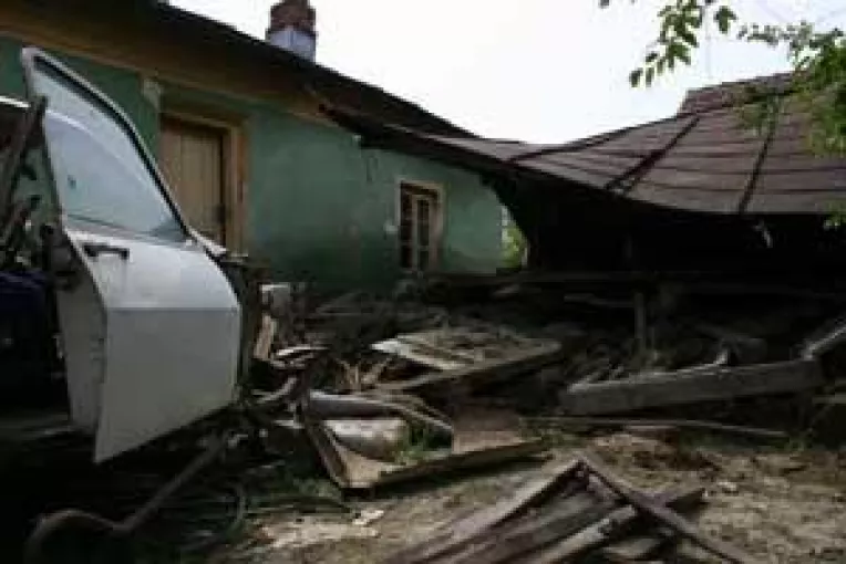 40 de milioane de euro, factura la inundatii