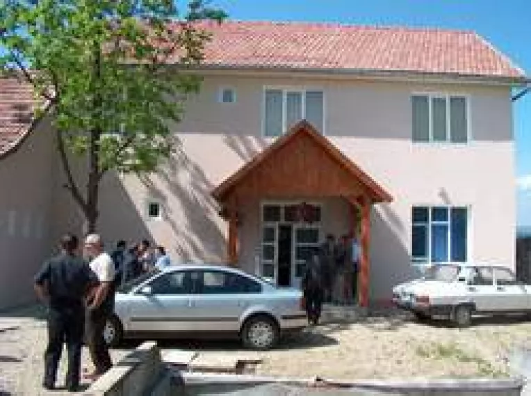 Alesii judetului isi trag bazin la Centrul de instruire