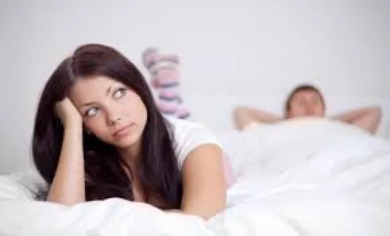 Asexualii, o categorie neinteresata de o activitate sexuala regulata