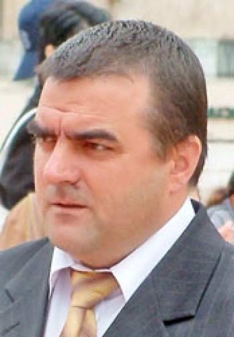 "Asistentii maternali mi s-au plans ca salamul e prea proaspat"