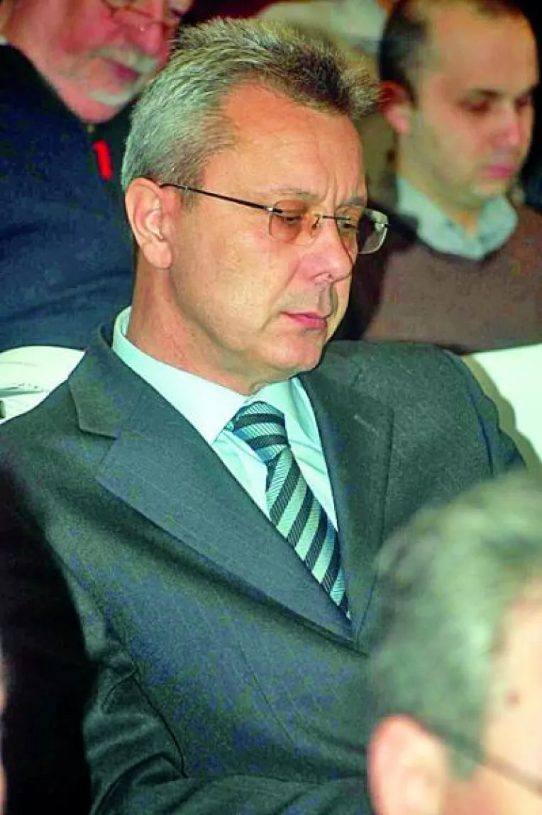 Avocatul Popescu a depus juramantul in CJC. Decanul Baroului, trimis in comisia de Agricultura