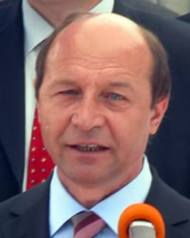 Basescu a dezgropat din nou securea anticipatelor