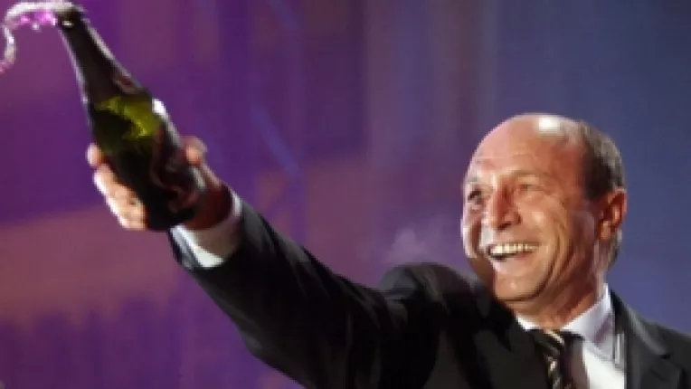 Basescu la Sinaia: In 2010 statul il vom reforma, optimismul ne va anima si de criza vom scapa