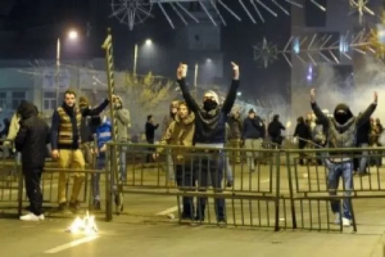 Becali stie numele ultrasilor din Peluza Sud care au facut prapad in centrul Bucurestiului