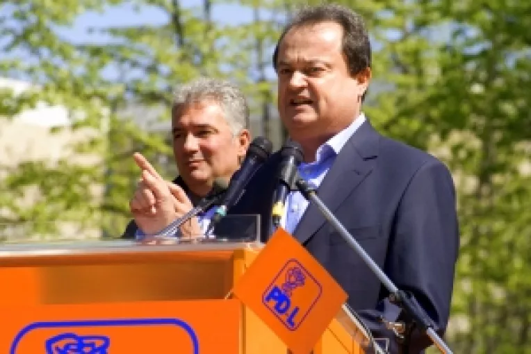 Blaga demisioneaza din functia de presedinte al PDL Bucuresti daca nu castiga Primaria Capitalei