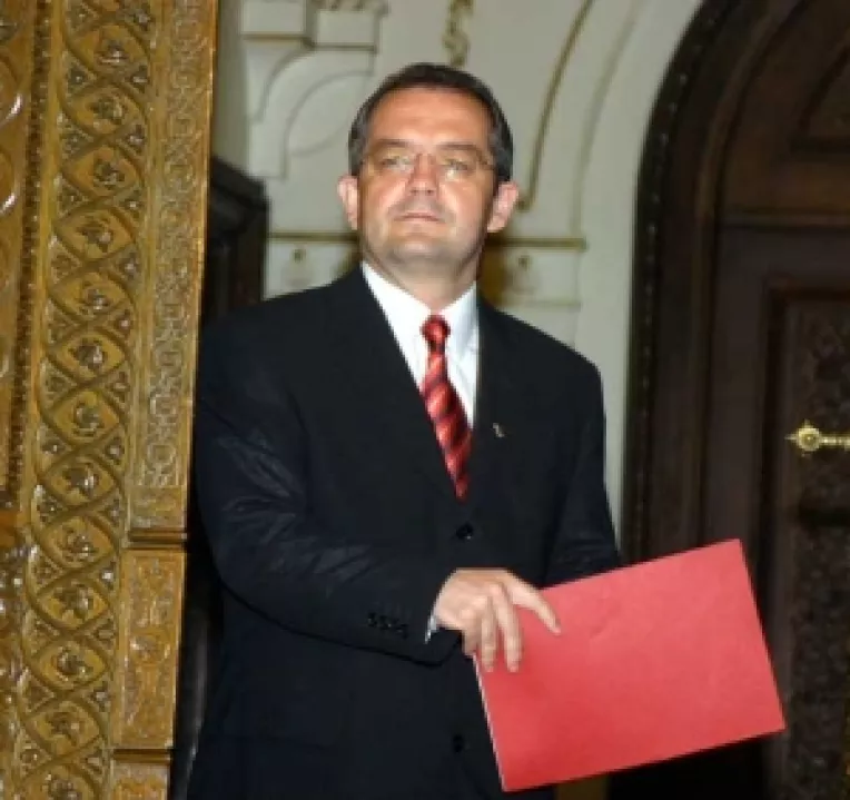 Boc admite ca democratii au stat "in compromis" in privinta uninominalului