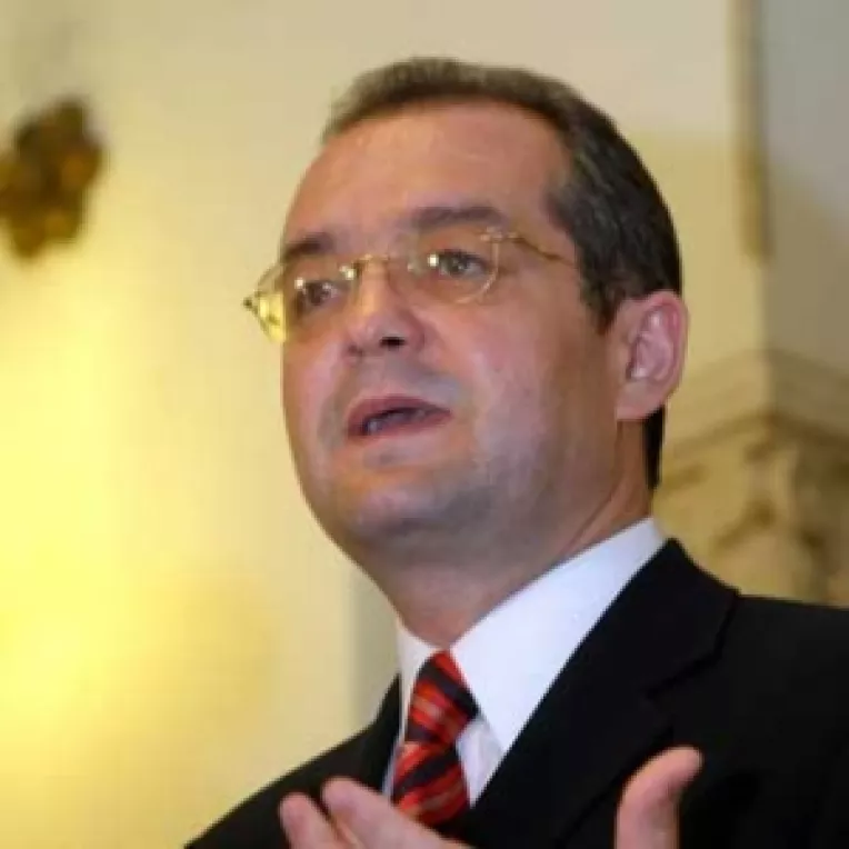 Boc cere vot simplu la Comisia Electorala 
