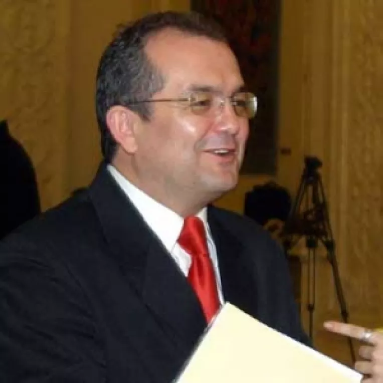 Boc ii numara pe PSD-isii bolnavi in timpul votului