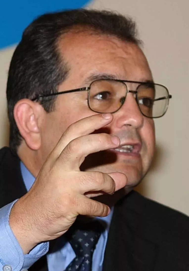 Boc si Olteanu continua razboiul pentru procedura de vot