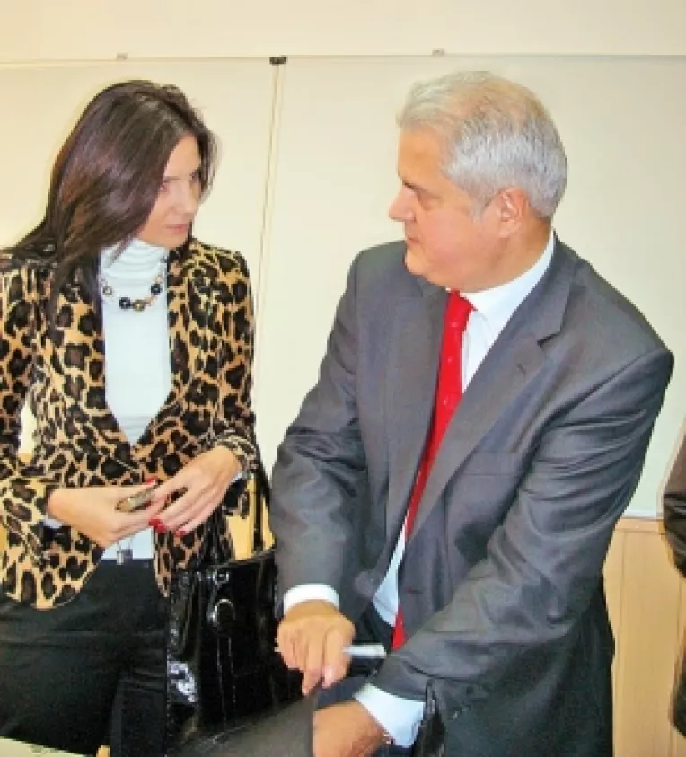 Ca la usa cortului: Inchizitoarea Anca Alexandrescu il face praf pe Mircea Geoana