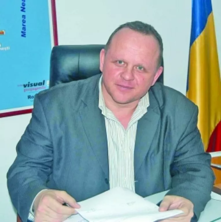 Campanie de recoltari. Primarii din Agigea, Medgidia si Cogealac, pe lista de "achizitii" a PDL Constanta