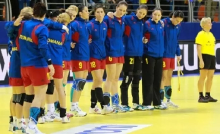 Campionatul European de handbal feminin: Desi infranta de Muntenegru, Romania mege mai departe