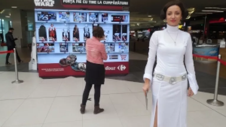 Carrefour Romania da viata gesturilor, cu tehnologia Kinect