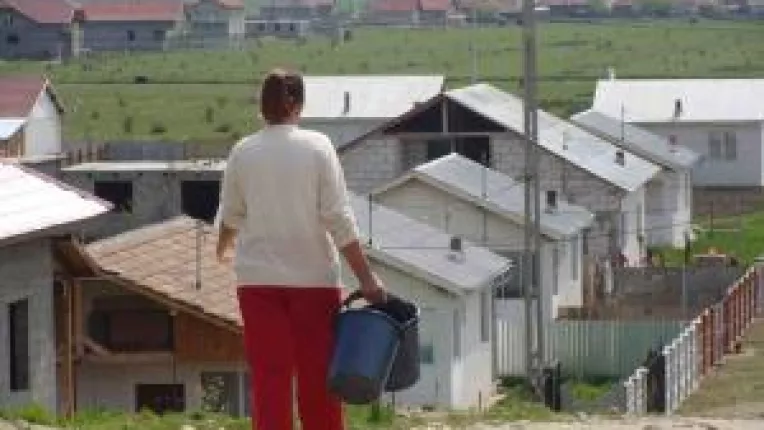 Casele construite pentru sinistrati, transformate in locuinte sociale