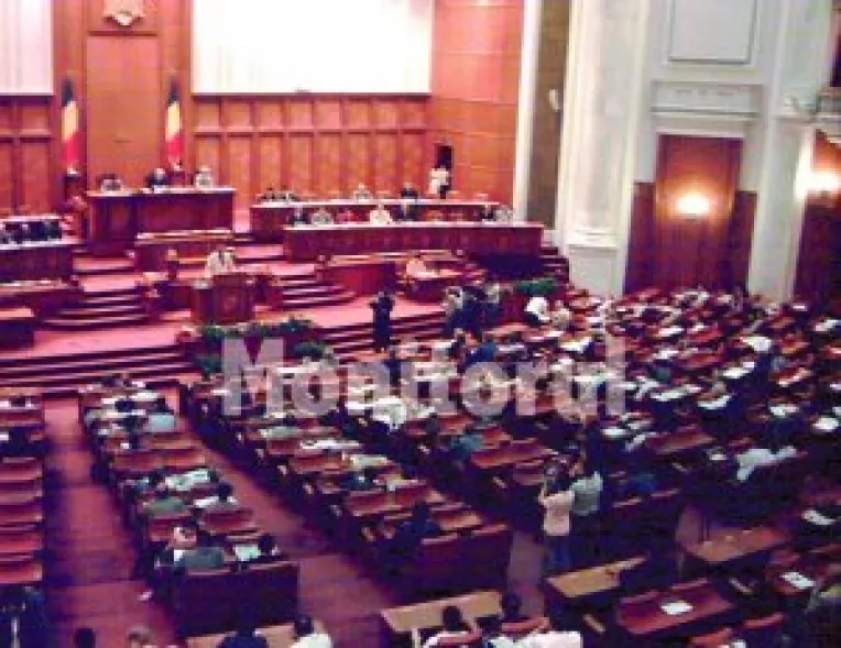 Ce politician si-ar risca pielea si scaunul?