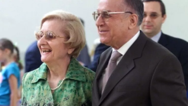 Cel mai bine este acasa: Ion Iliescu isi serbeaza onomastica in familie