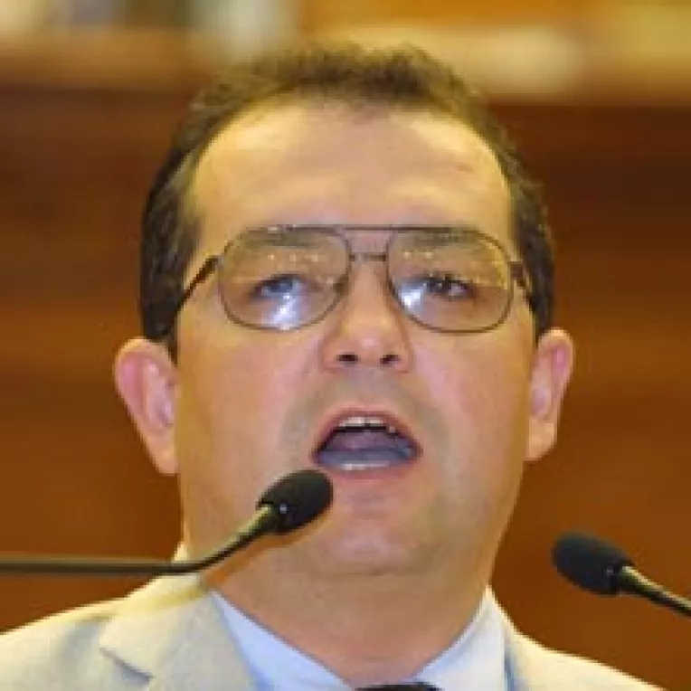 Cezar Preda, impotriva lui Emil Boc