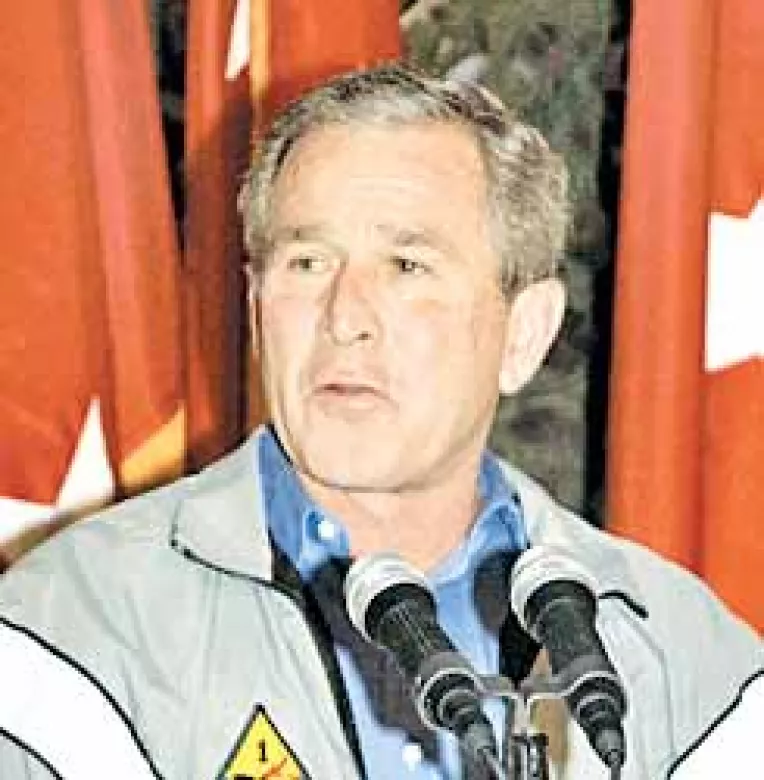 Constantenii care vor sa faca pe fotografii amatori risca sa fie impuscati