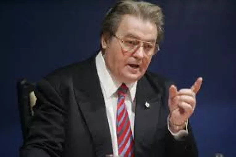 Corneliu Vadim Tudor a murit la o zi dupa sarbatoarea Sfantului Corneliu Sutasul