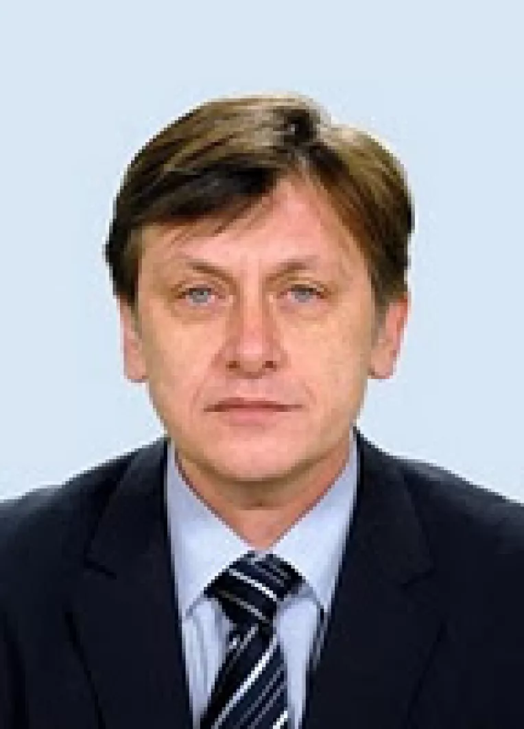 Crin Antonescu: USL va avea o reactie radicala daca alegerile vor fi comasate