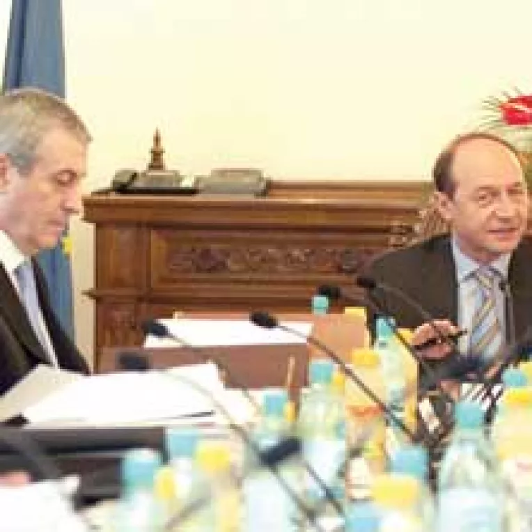 CSAT dezbate in sfarsit Strategia nationala de aparare a tarii