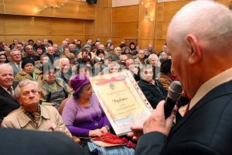 Cuplurile de aur, premiate de primarul Dumitru Nicolae