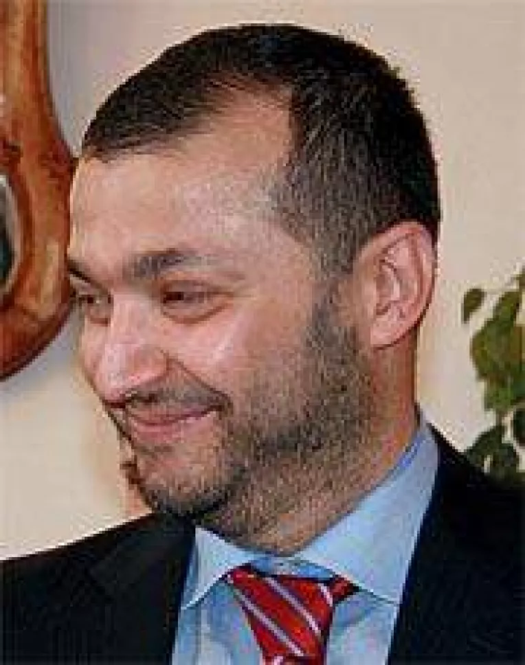 Dan Andronic: Crin Antonescu rateaza intrarea in turul doi