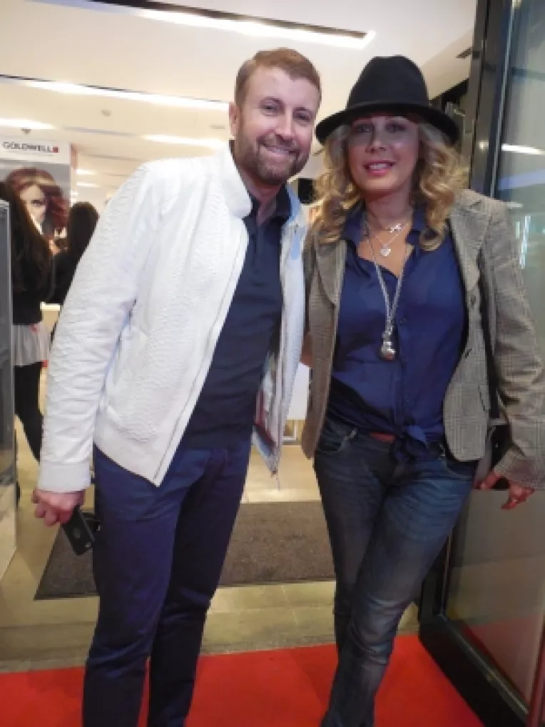 Dana Savuica si Catalin Botezatu, cuceriti de produsele din magazinul Top Line