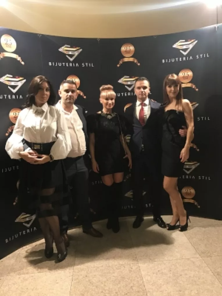 Daniel Onoriu a dat iama in bijuterii