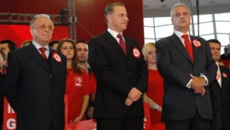 Data Congresului PSD depinde de doi dezertori din PSD: Oprea si Dancu
