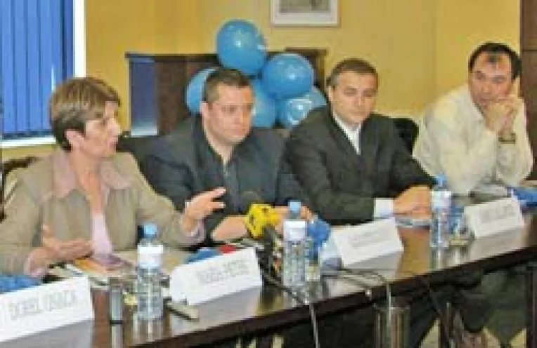 Democratii au declansat o campanie de spulberare a falselor euro-mituri