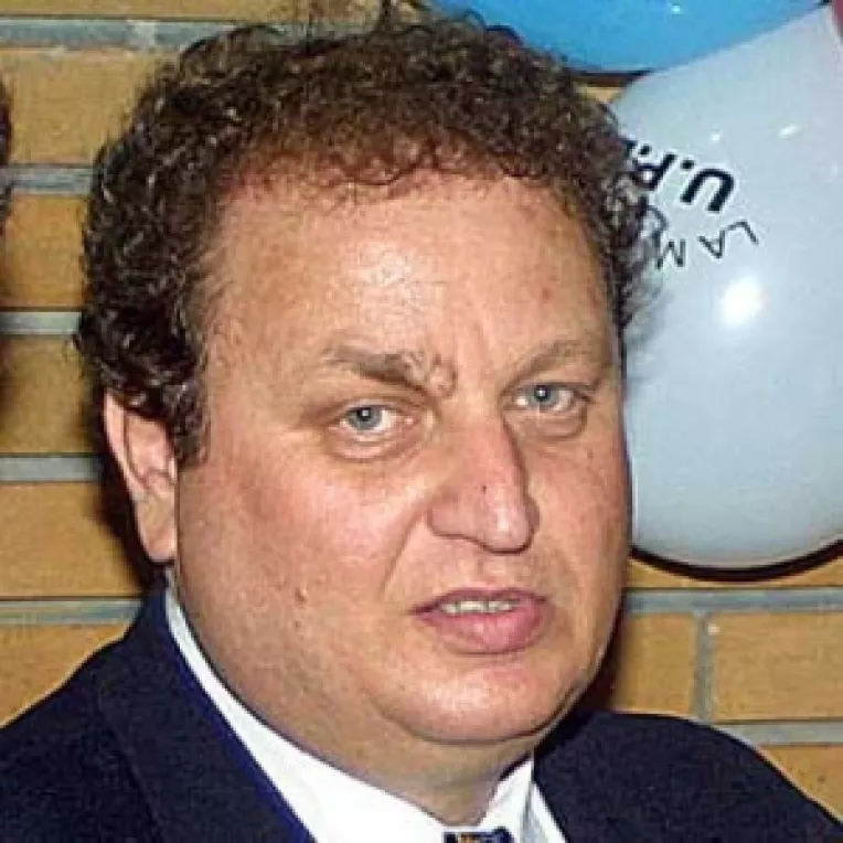 Democratii ii cer lui Basescu sa organizeze referendumul pentru votul uninominal
