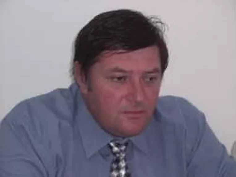 Democratii si umanistii vor sa fie "populari"