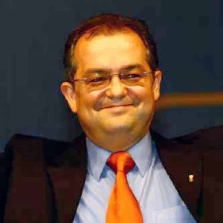 Democratii sunt gata sa se impace cu dusmanul de moarte