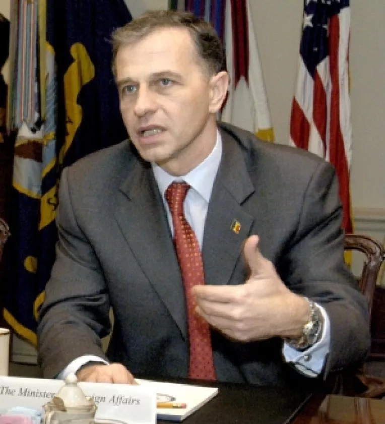 Dezbaterea motiunii de cenzura va avea loc marti, 15 iunie