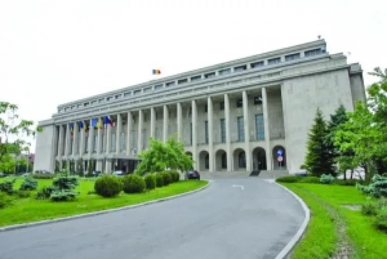 Directorii de deconcentrate vor fi demisi azi