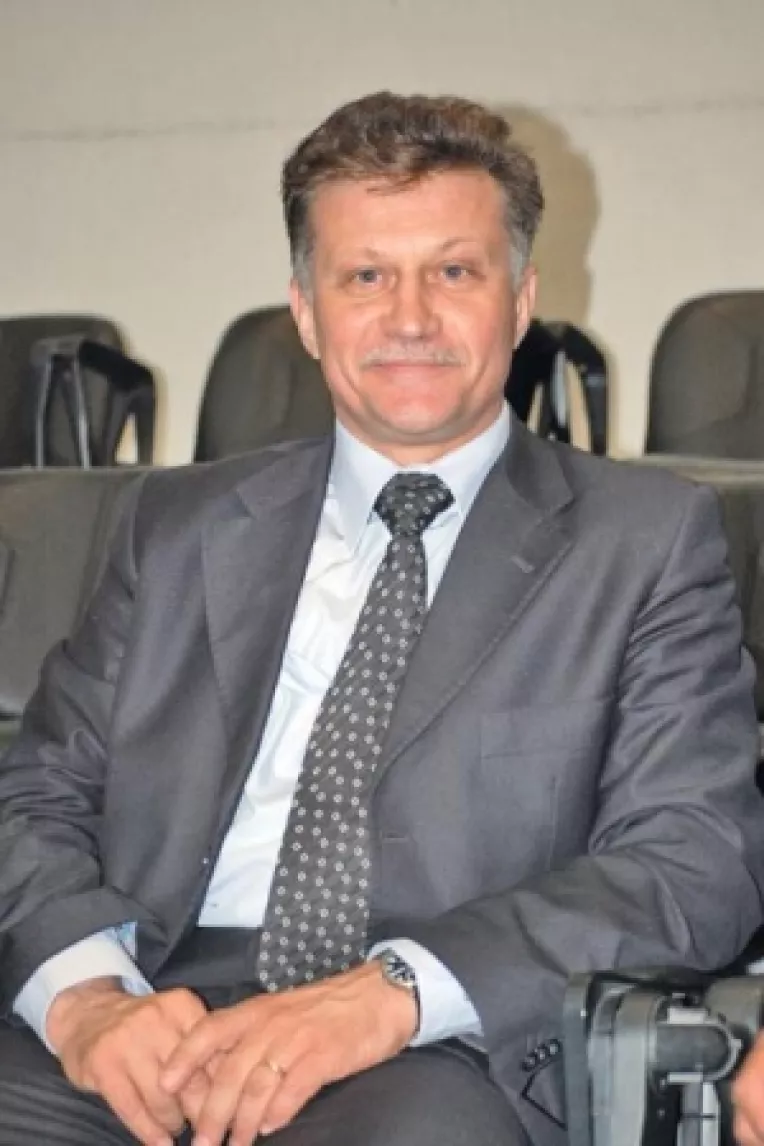 Disponibilizari in primarie. Primaria Medgidia nu mai are bani nici sa treaca strada