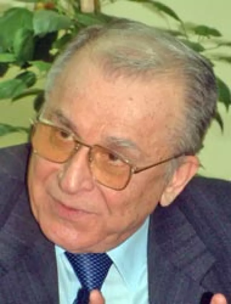 DNA a inceput urmarirea penala a lui Iliescu