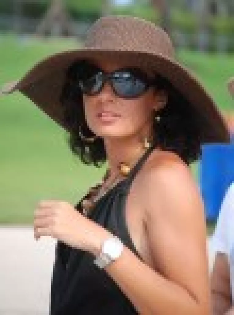 Editura Data Group lanseaza versiunea digitala a volumului de proza scurta "4 Usi si Alte Povestiri" de A.G Billig

