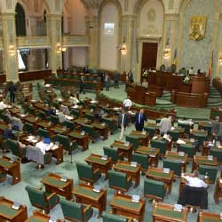 Eficienta legislativa: 4 din 40!