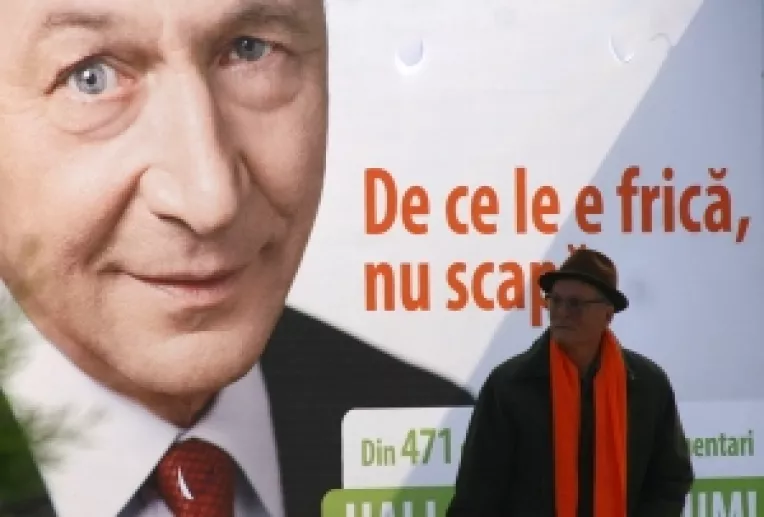 Epuizat: Traian Basescu se prabuseste