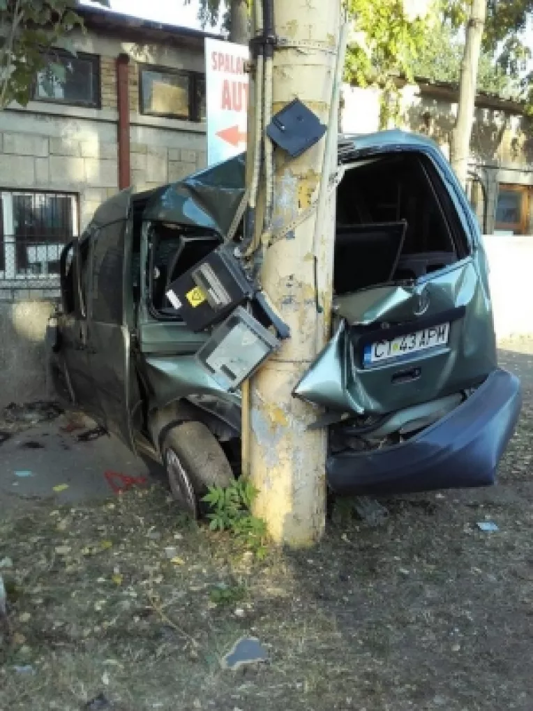 Femeie lovita in plin de o masina, pe o trecere de pietoni din Mamaia