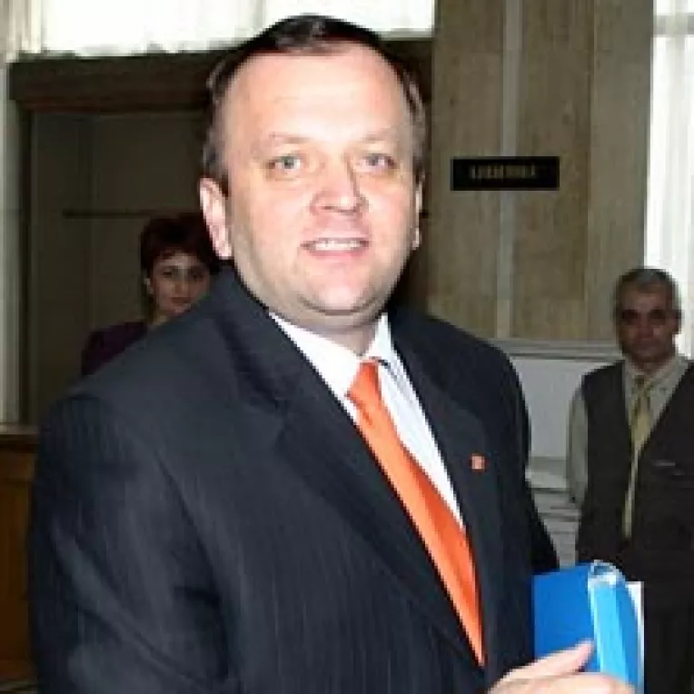 Flutur a prins aripi!