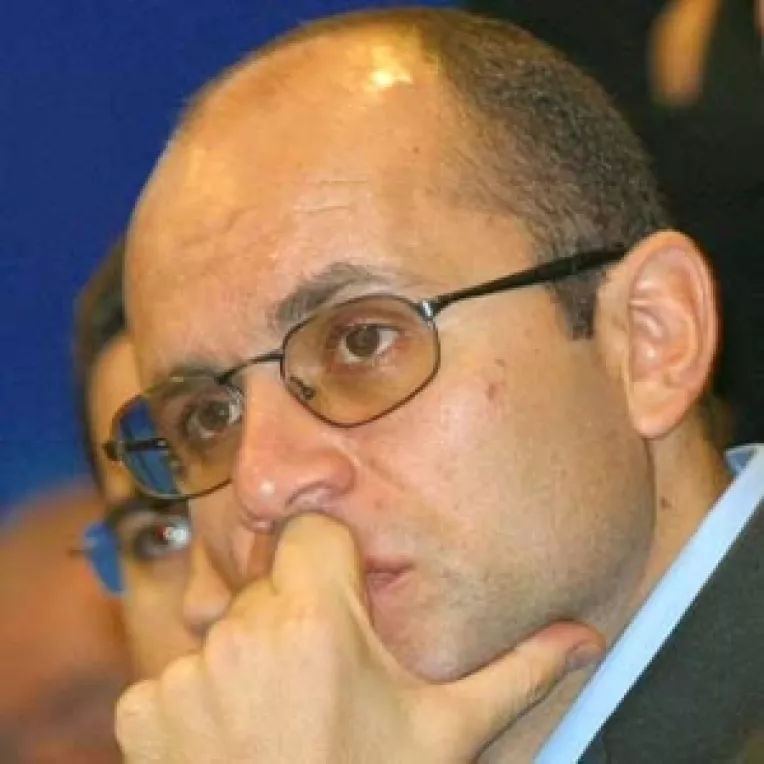 Gusa astepata sa dea Guvernul in judecata