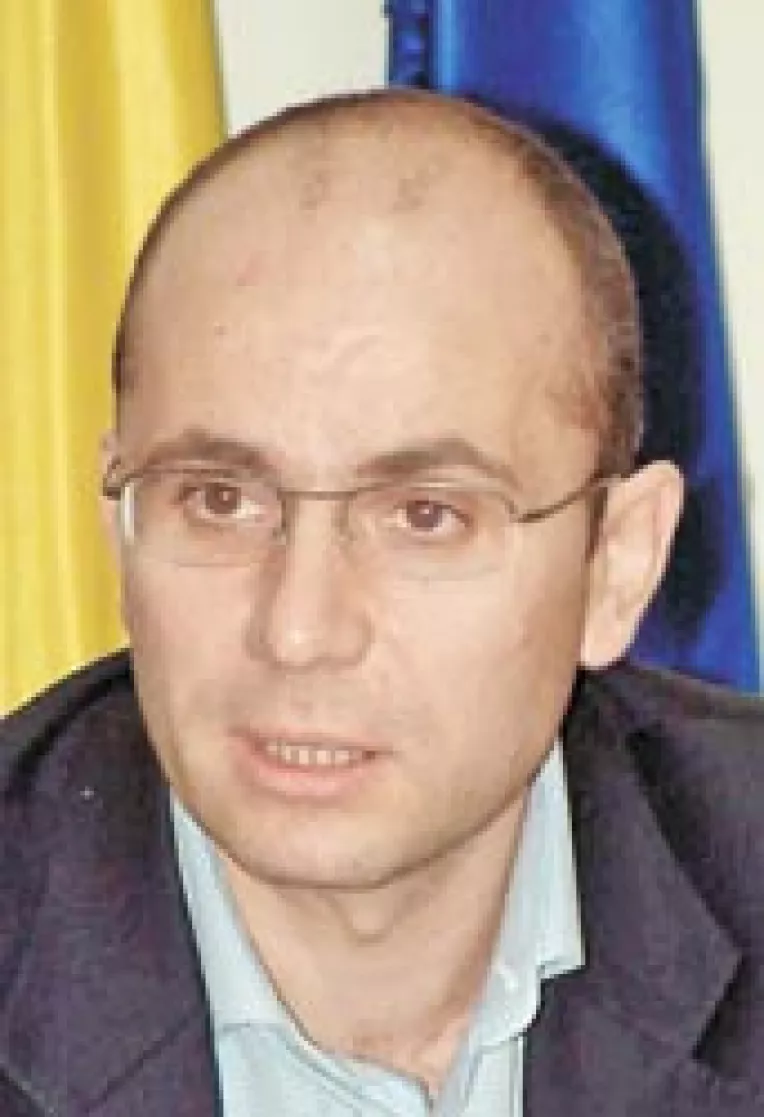 Gusa depune plangere impotriva lui Boc