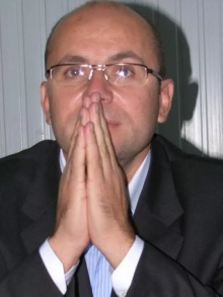 Gusa: Geoana va castiga sefia PSD din primul tur