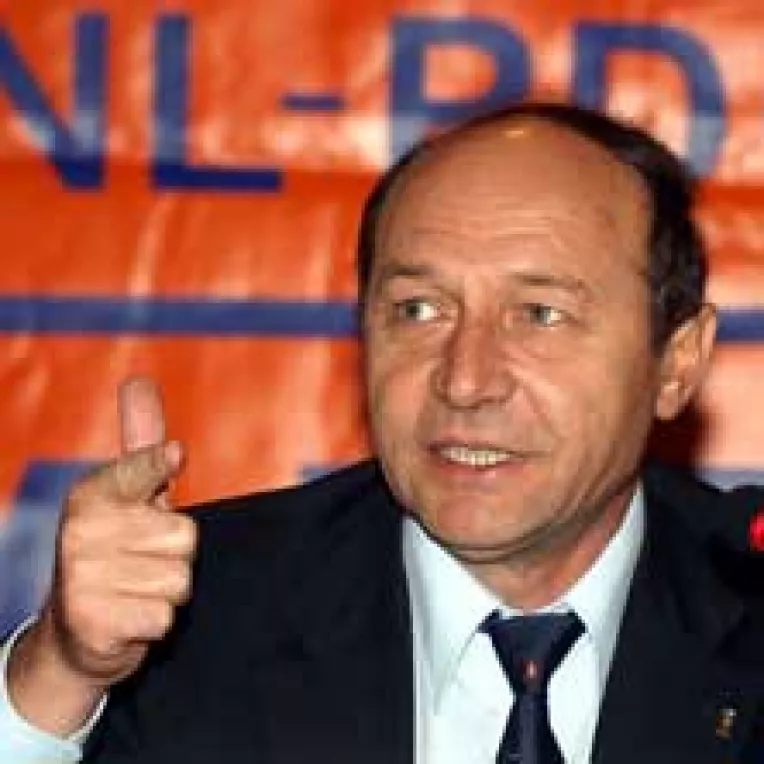 Guvern minoritar PNL-PD-UDMR