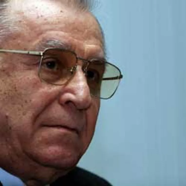 Iliescu acuza dosariada securista