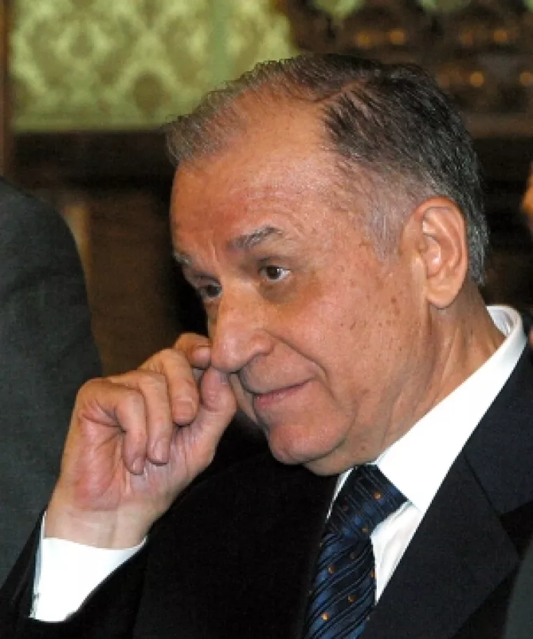 Iliescu: Vanghelie e mai original, cred ca o sa se trezeasca