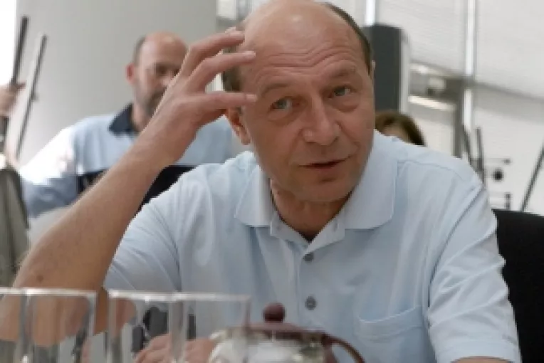 In actualul mandat: Basescu nu poate dizolva Parlamentul